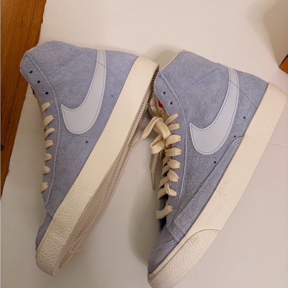 😍NWT😍 NIKE WOMEN BLAZER MID '77 VINTAGE (BLUE WHISPER/FOOTBALL GREY-SAIL) W 8.5 - Picture 9 of 15